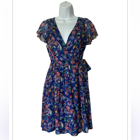 Anthropologie Dresses & Skirts - Moulinette Seours Silk Blue Floral Wrap Dress Anthropologie Excellent Size 0